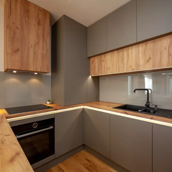 houten keuken zijaanzicht